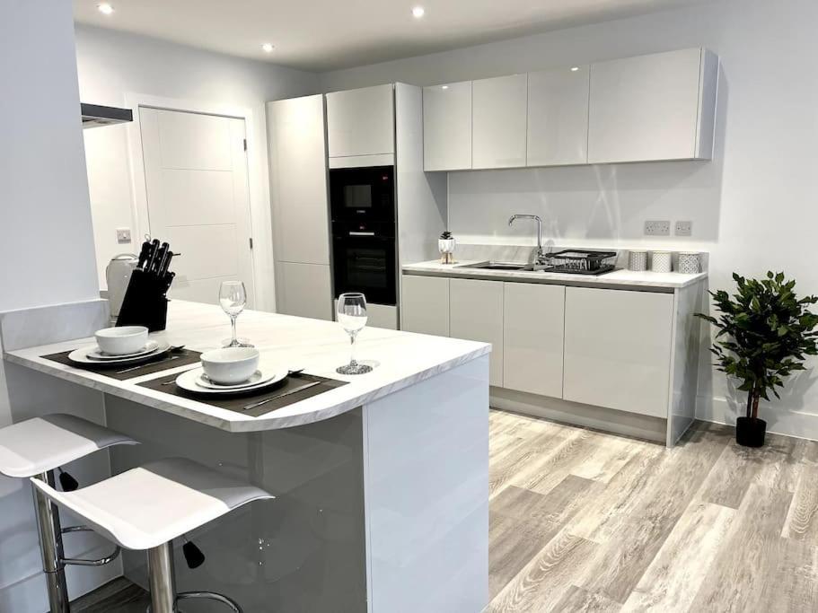 Luxury 3 Bed House W Parking & Garden! 1 Villa Bournemouth Buitenkant foto
