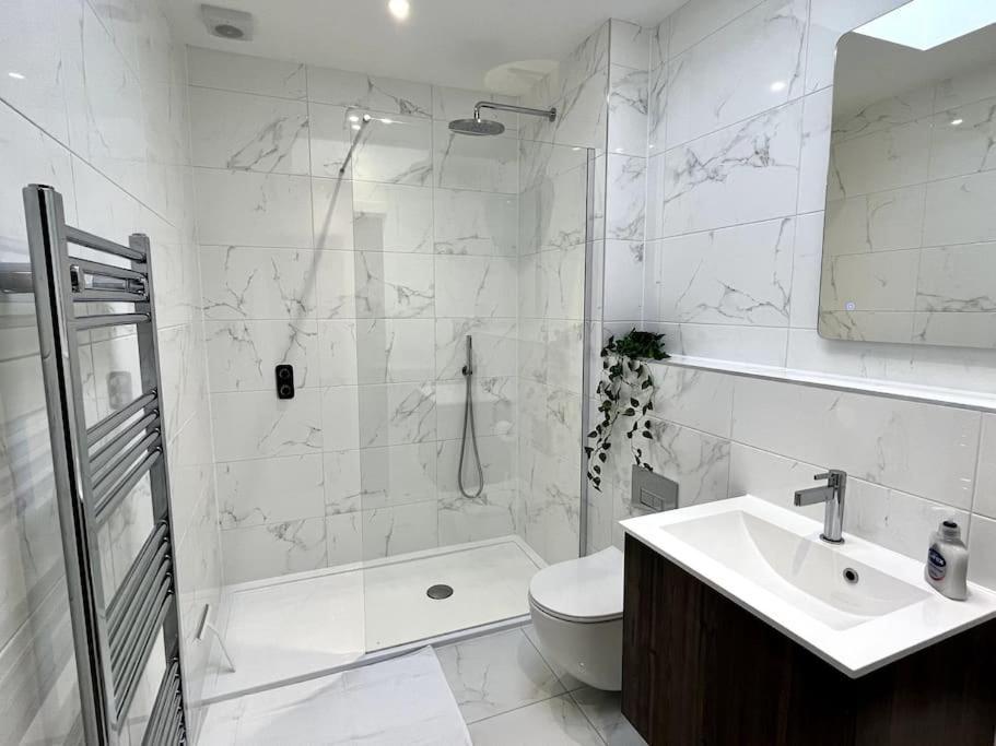 Luxury 3 Bed House W Parking & Garden! 1 Villa Bournemouth Buitenkant foto